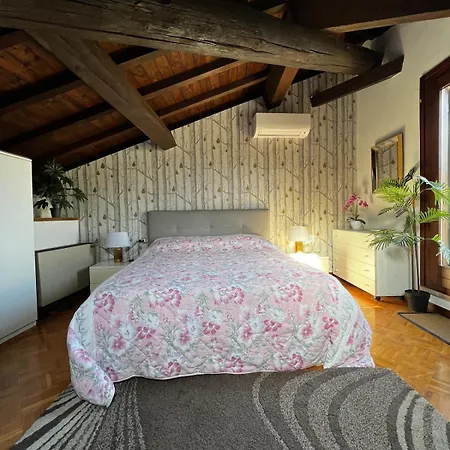 Attico Arena,200mq Netflix Wifi Air Conditioning *