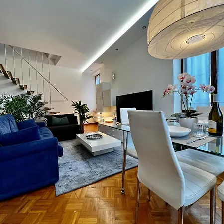 Attico Arena,200mq Netflix Wifi Air Conditioning *