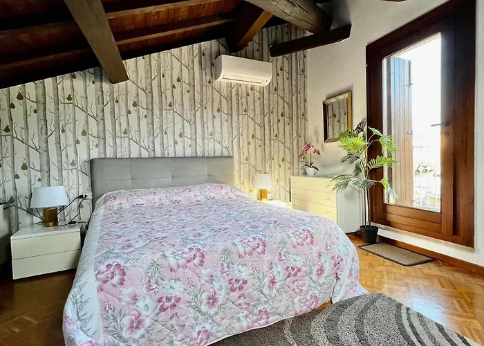 Attico Arena,200mq Netflix Wifi Air Conditioning Appartement Vérone